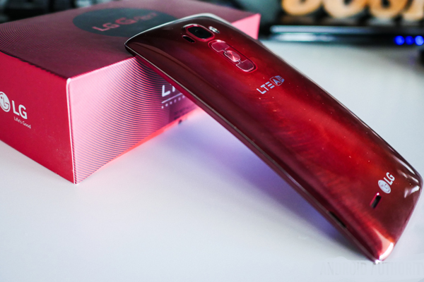 گوشی خمیده LG G Flex2 فقط 200 دلار