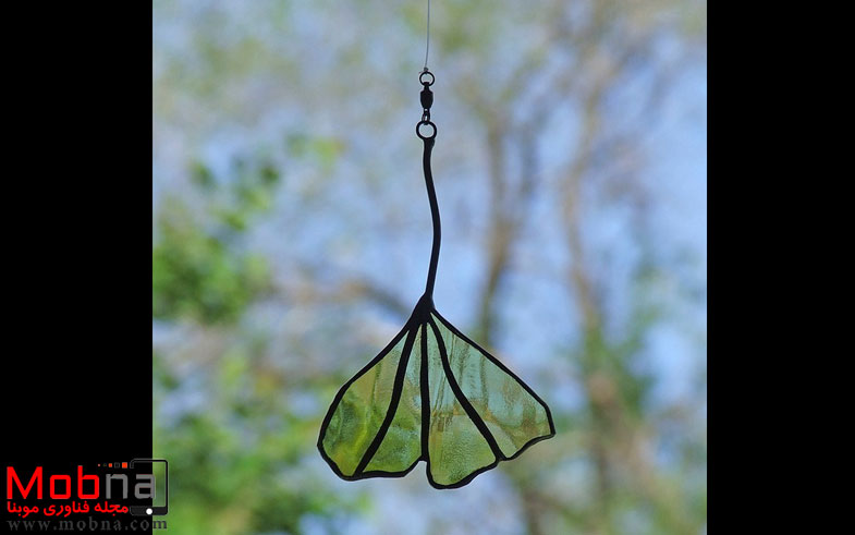 this-stained-glass-artist-turns-beer-bottles-into-beauti_004