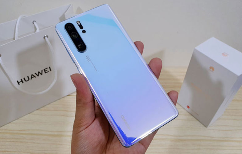 چرا حافظه‌ی گوشی Huawei P30 Pro نسبت به رقبا سریع‌تر است