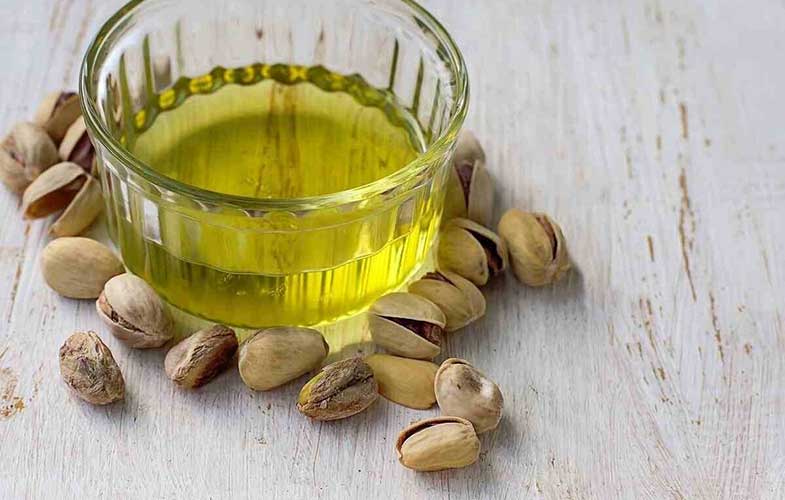 فواید جالب روغن پسته برای بدن