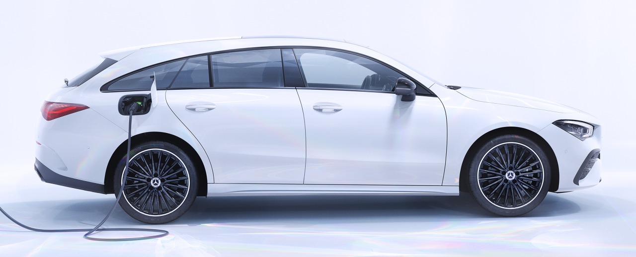 از 57 سال شباهت و تفاوت این 2 دستگاه مرسدس بنز لذت ببرید!