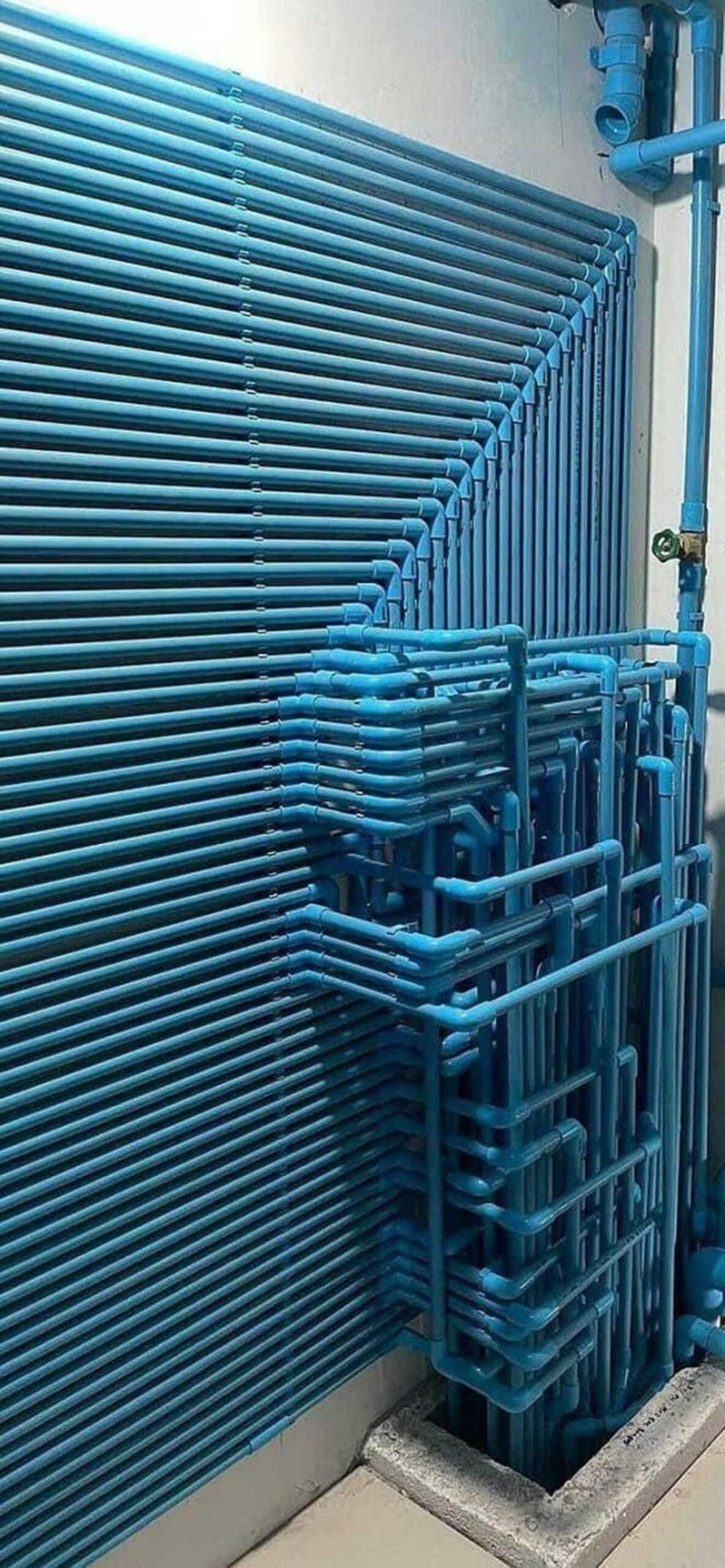 لولهکشی یا خلق اثر هنری؟!