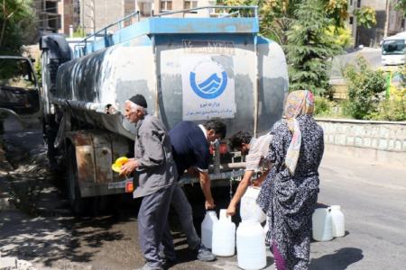 فروش یک میلیون تومانی تانکر آب در برخی از روستاهای رودبار