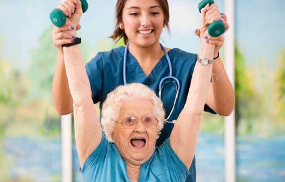 بهبودی سریع تر بیماران بستری در بیمارستان با ورزش!