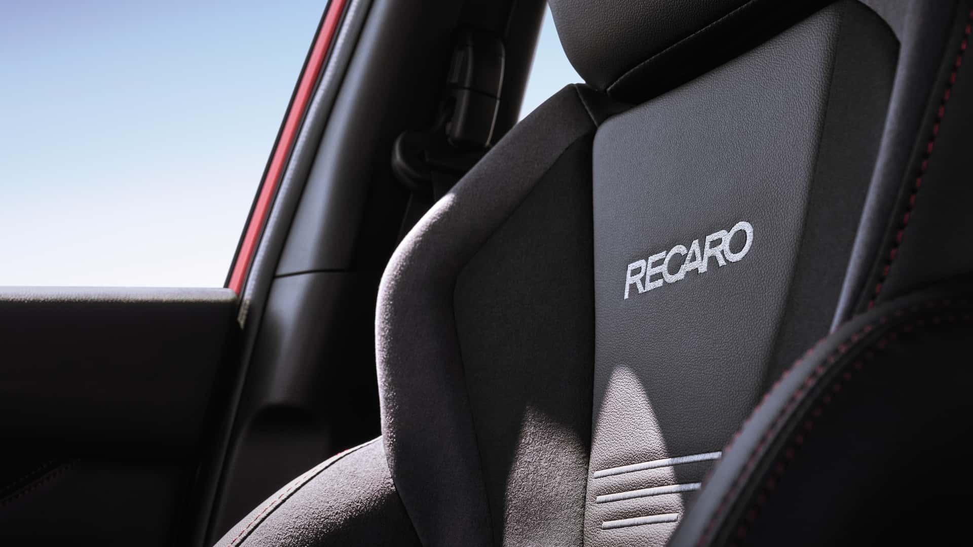 سوبارو دبیلو آر اکس تی آر