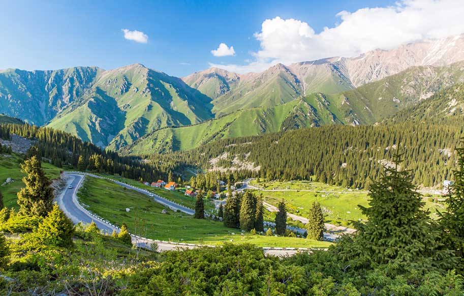 طبیعت شگفت انگیر کولسای قزاقستان (+فیلم و عکس)