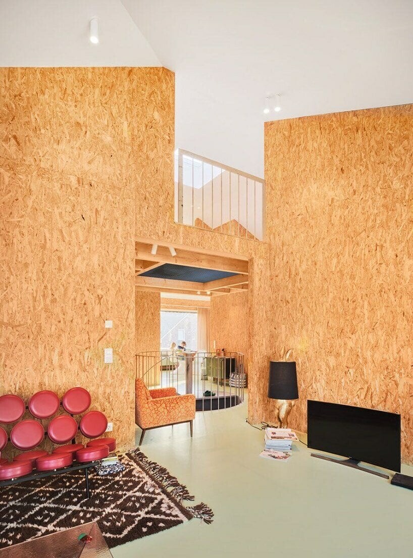 همراه با اقامتگاه نئو پالادینی متمایز در آلمان