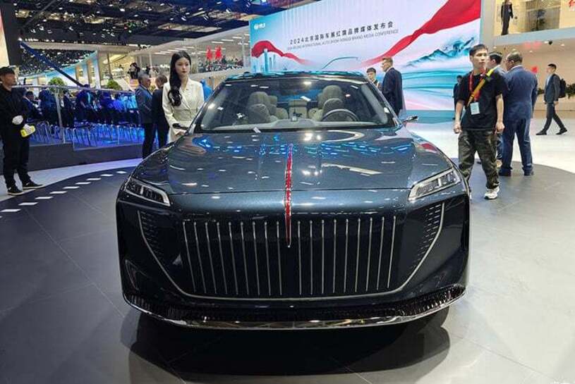 هونگچی E702